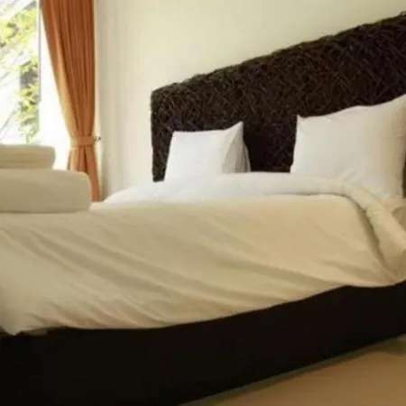 Bs Premier Airport Hotel