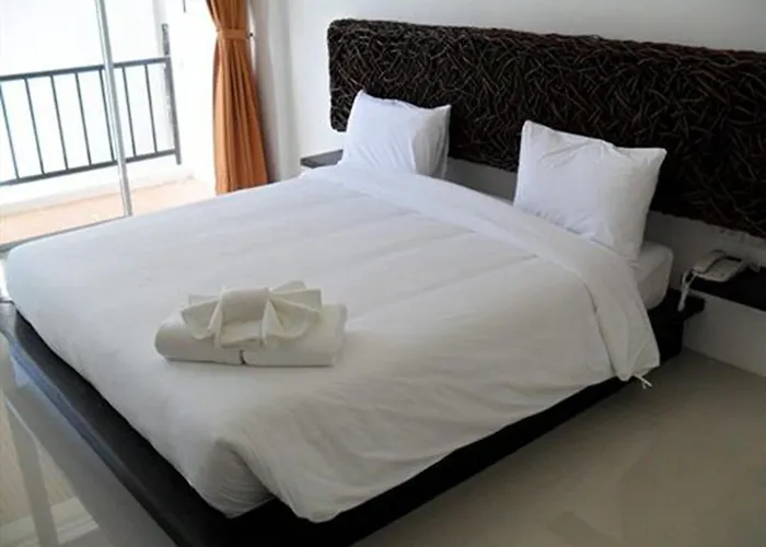 Hotel Bs Premier Airport