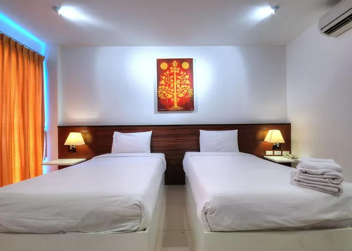 Hotel Bs Premier Airport