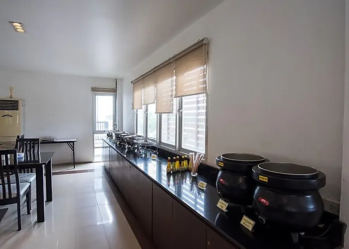 Bs Premier Airport Hotel 4*