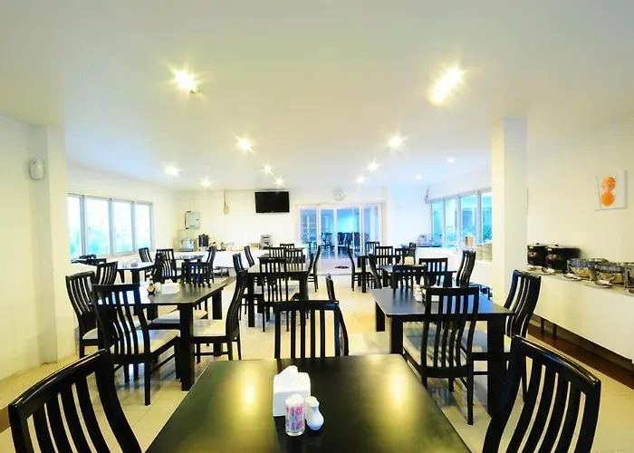 Отель Bs Premier Airport