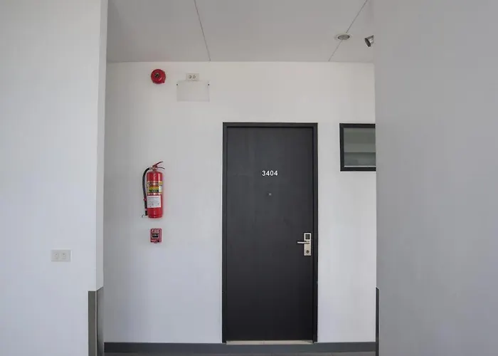 Bs Premier Airport Hotel 4*